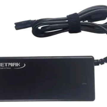 CARGADOR UNIVERSAL 10 PINES 90W NETMAK NM-1287